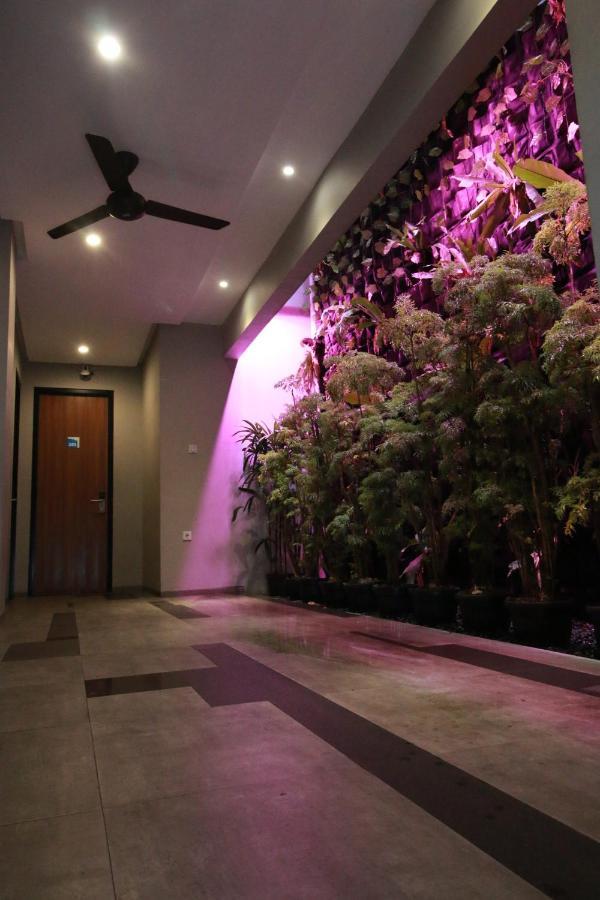 Auberge de jeunesse Bale Resident à Jakarta Extérieur photo