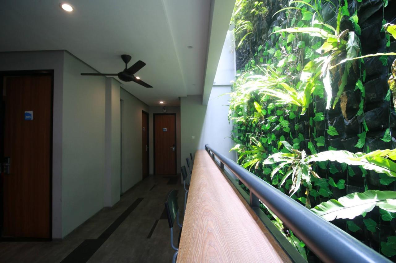Auberge de jeunesse Bale Resident à Jakarta Extérieur photo