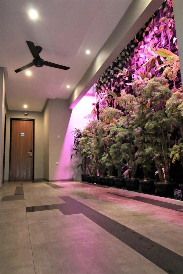 Auberge de jeunesse Bale Resident à Jakarta Extérieur photo