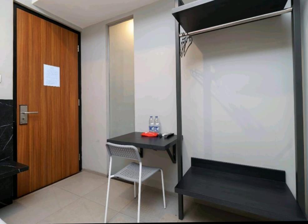 Auberge de jeunesse Bale Resident à Jakarta Extérieur photo