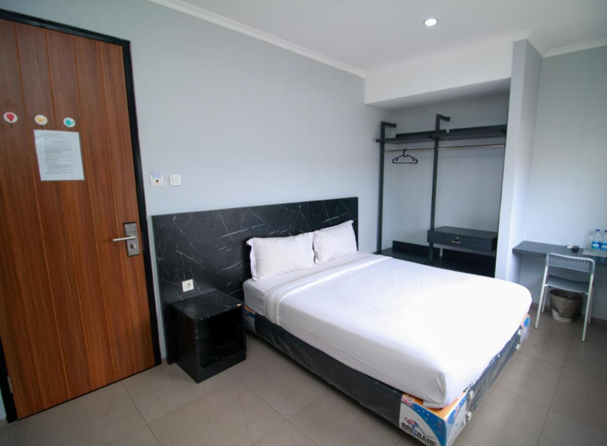 Auberge de jeunesse Bale Resident à Jakarta Extérieur photo