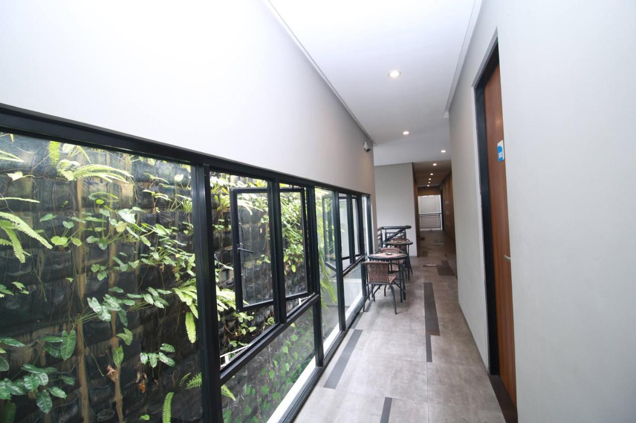 Auberge de jeunesse Bale Resident à Jakarta Extérieur photo